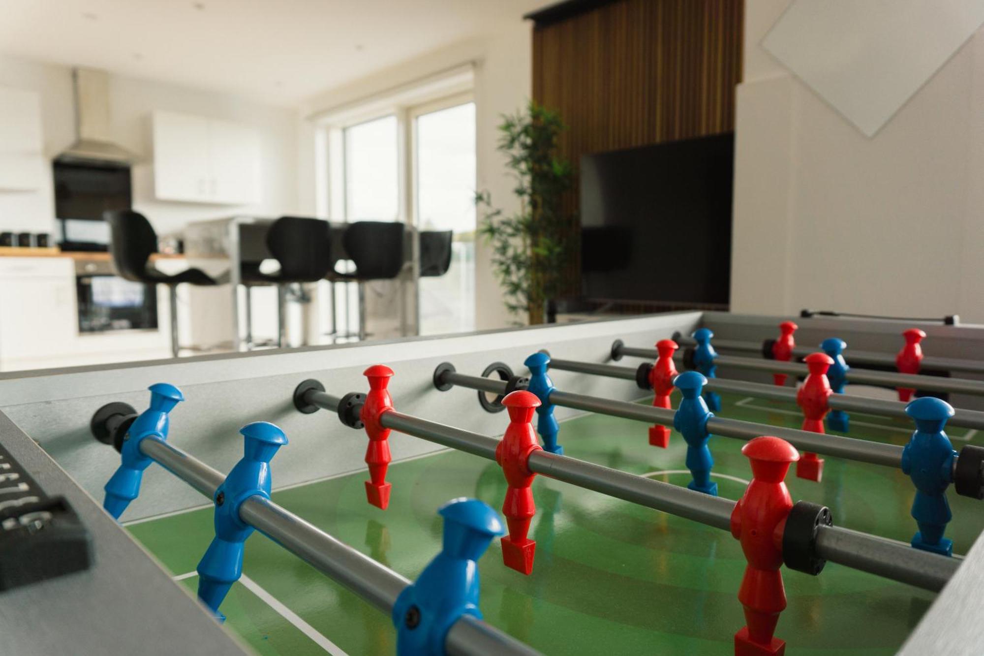 Manchester'S Luxurious 2-Bed Haven With Balcony - Canal Views & Proximity To Manchester United Ngoại thất bức ảnh